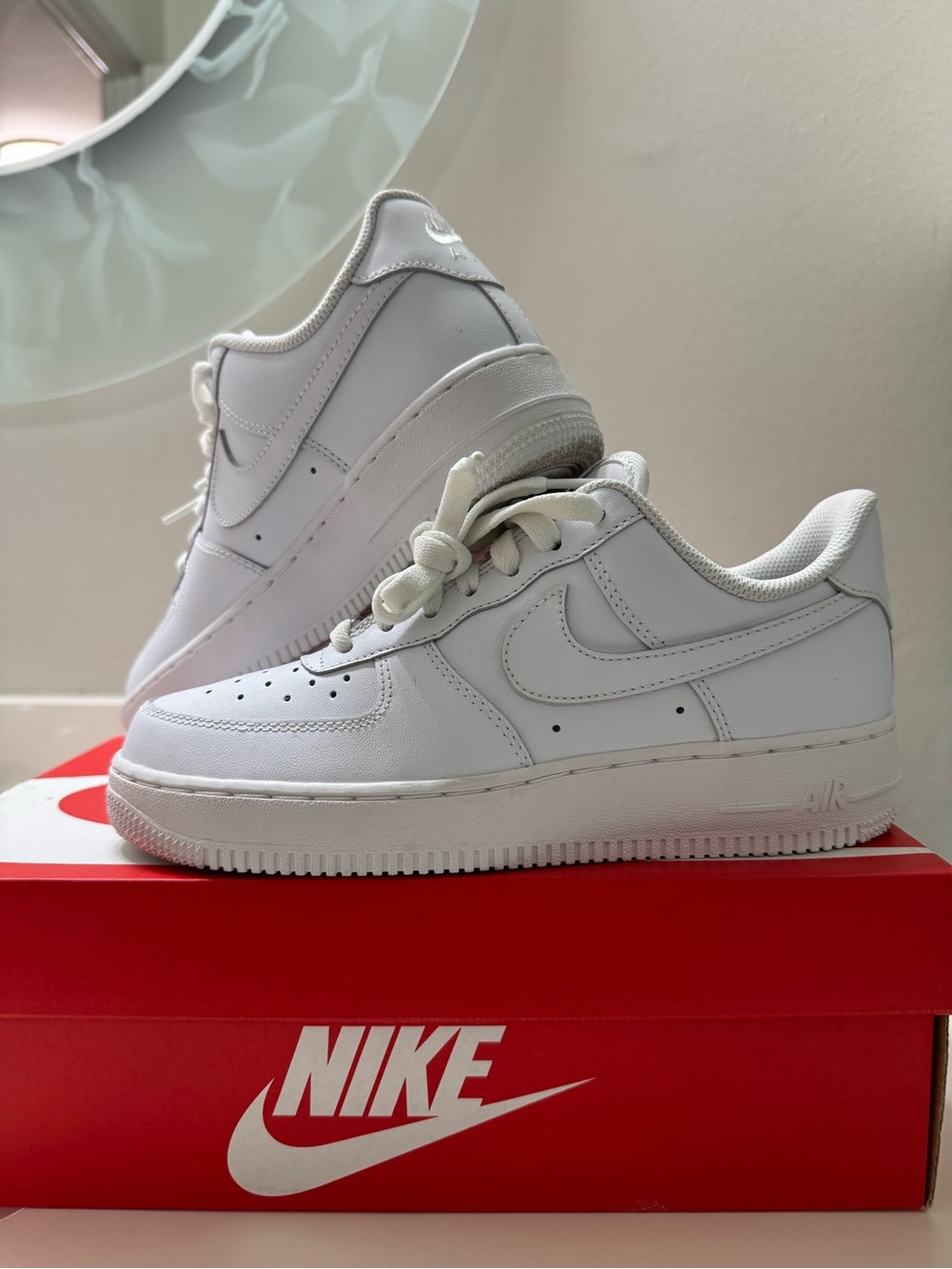 Nike Air Force 1 ’07 Low “Triple White” – Men’s 6.5 / Women’s 8